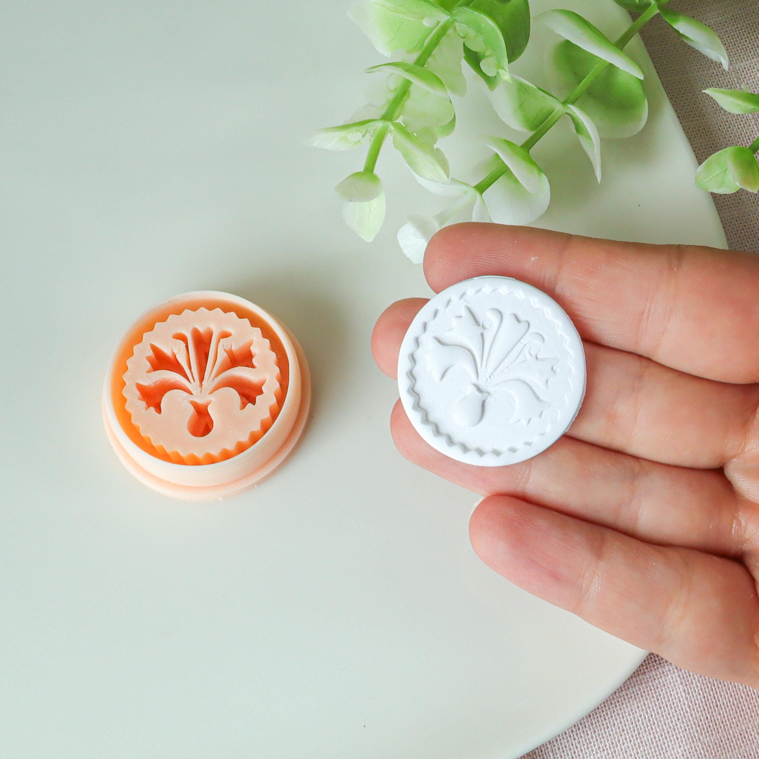 Flower Pot Embossed Round Polymer Clay Cutter