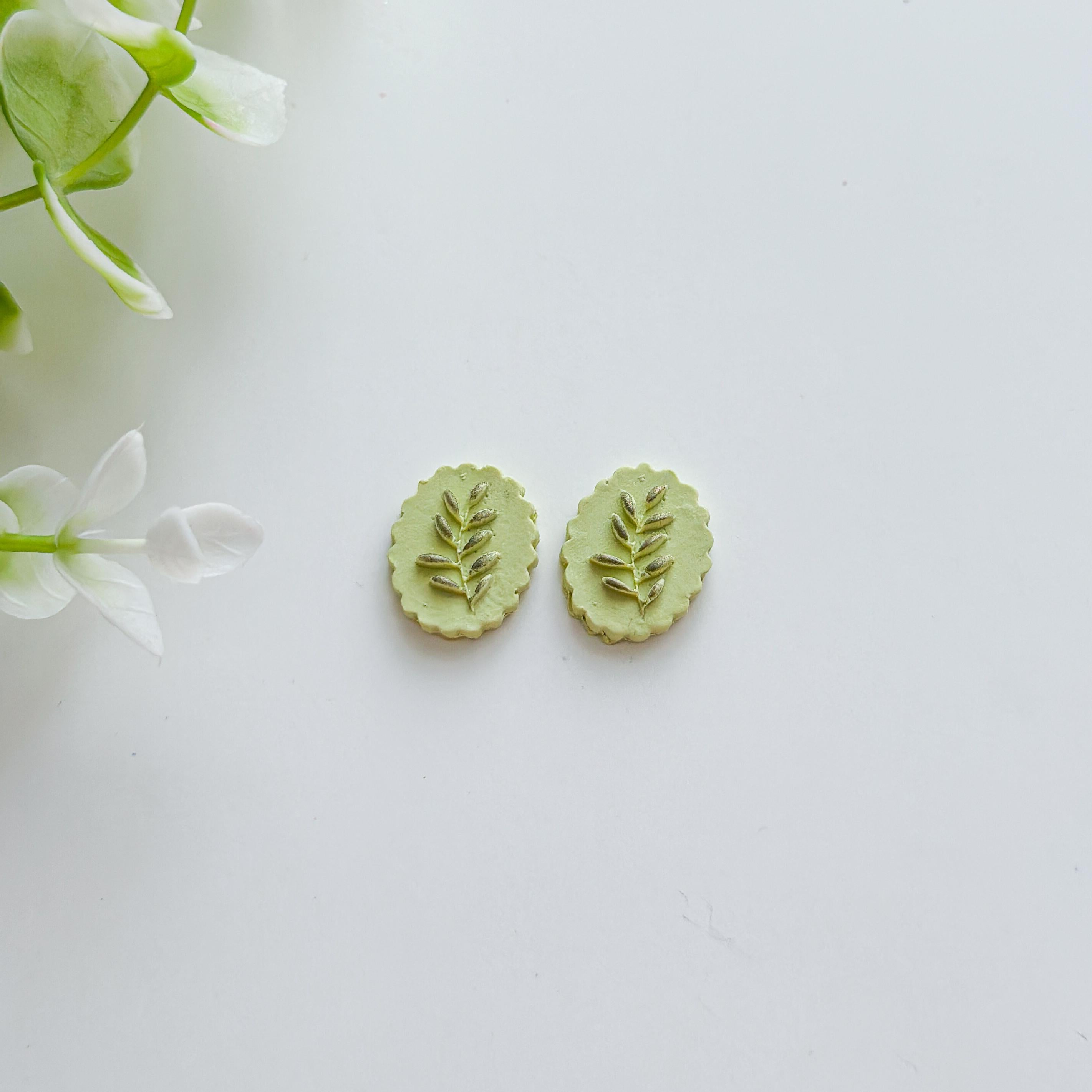 Leaf Embossed Polymer Clay Cutter
