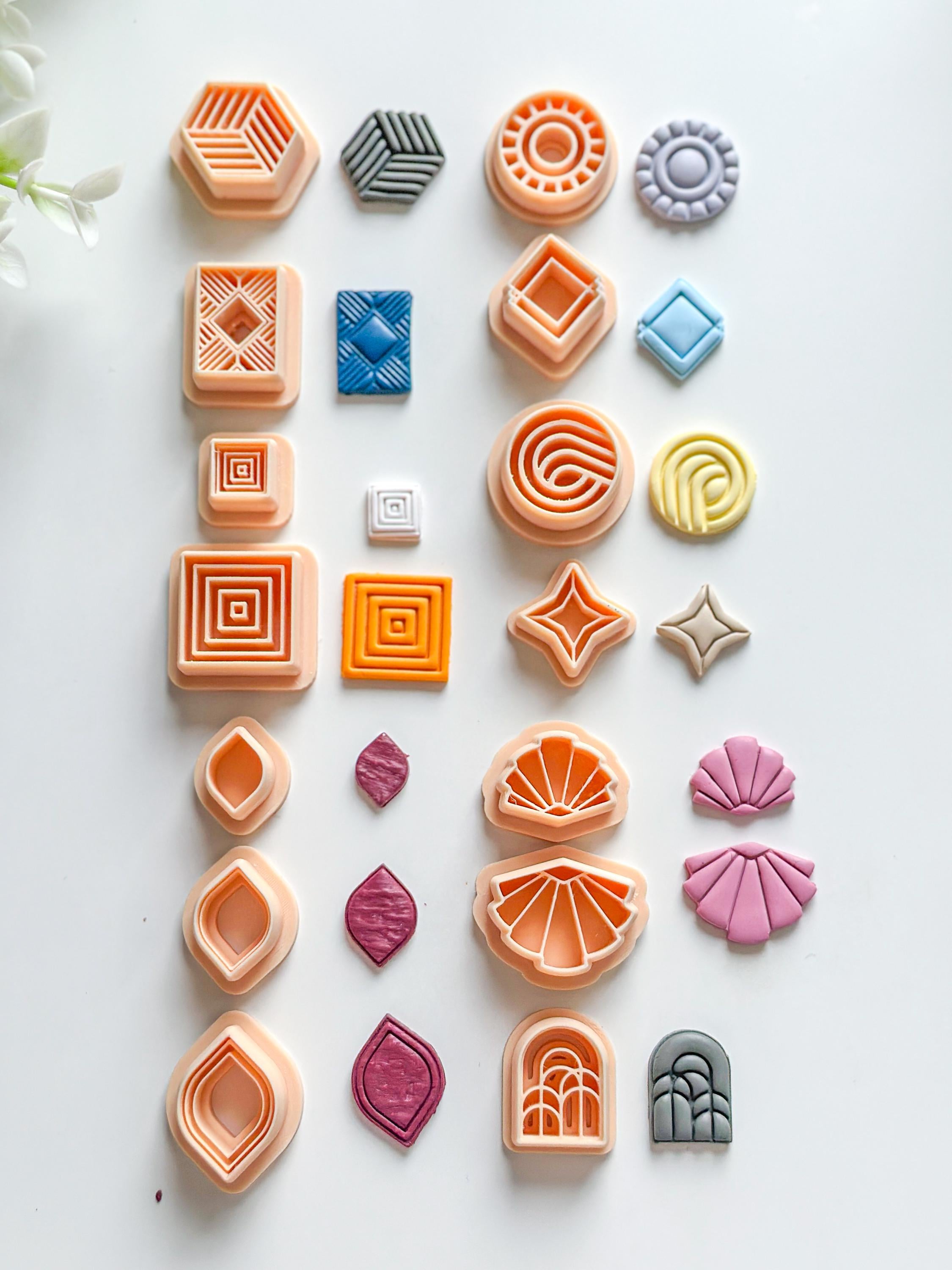 Art Deco Textured Round Polymer Clay Cutter