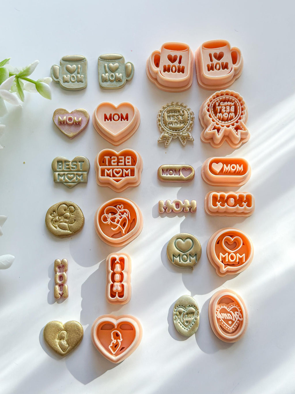 Vertical MOM Word Polymer Clay Mother's Day Cutter