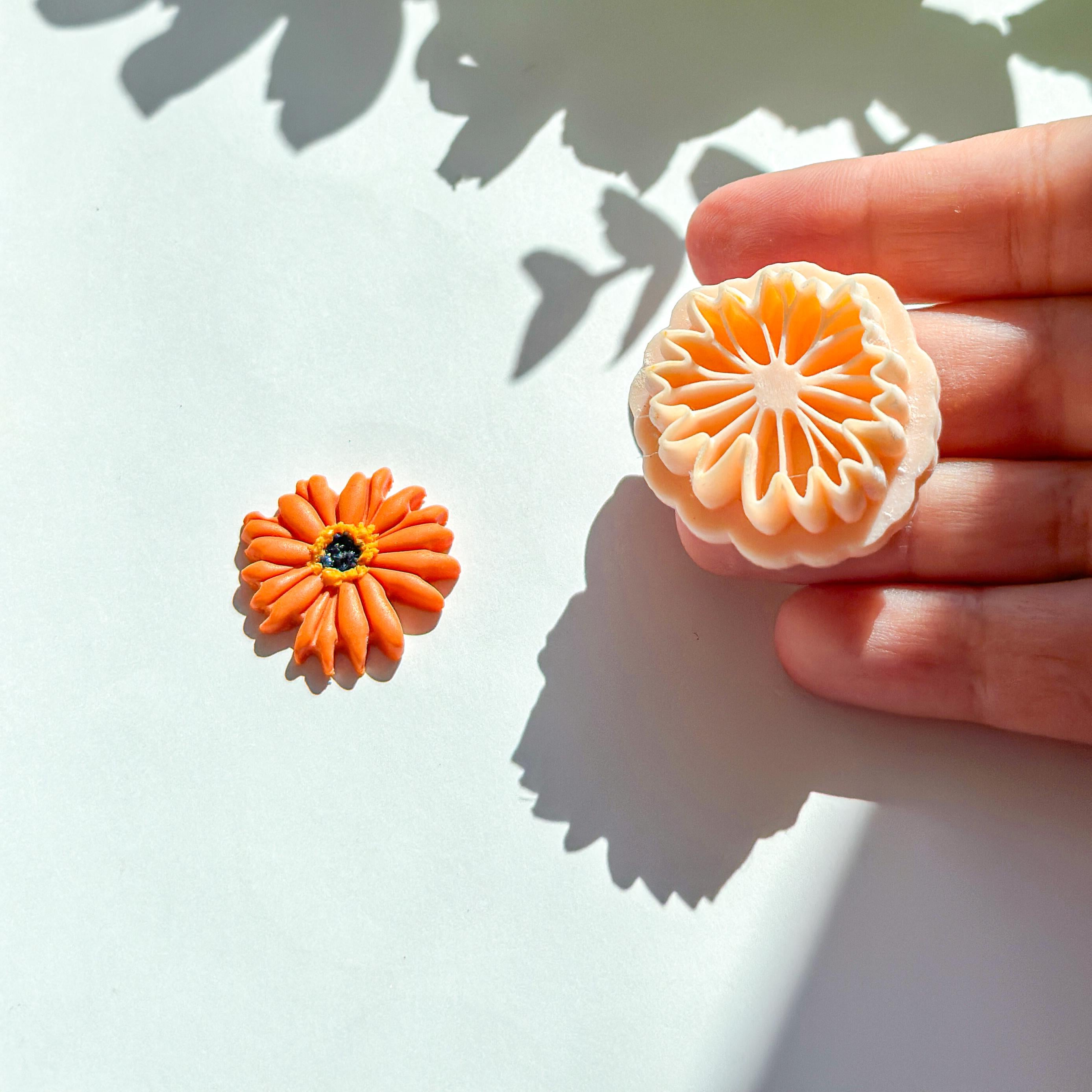 Gerbera Daisy Flower Polymer Clay Cutter